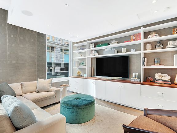3rd image of 32 W 18th St APT 2B