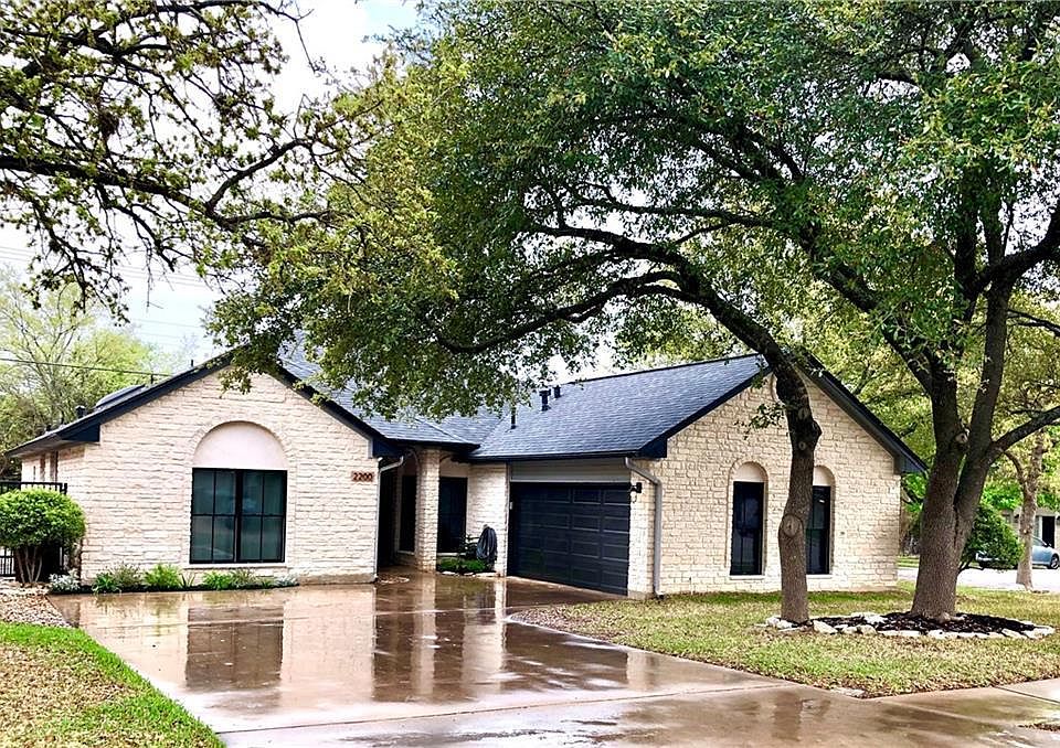 1st image of 2200 Falcon Dr