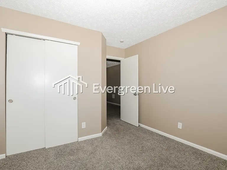6758 Pembridge Way — Photo 11