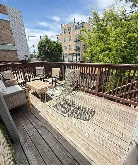 1636 N Claremont Ave #2 — Photo 16