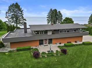 830 Waters Edge Rd, Racine, WI 53402