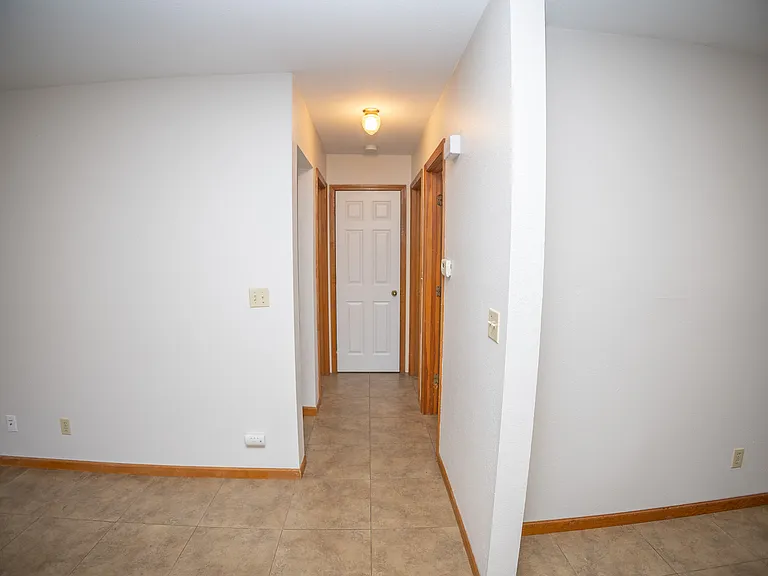 305 Tanner Bridge Ct #B — Photo 9