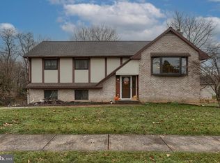 414 E Walnut St, Cleona, PA 17042