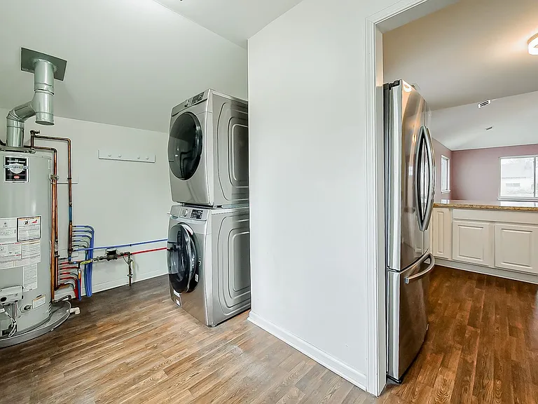3079 Grove St — Photo 18