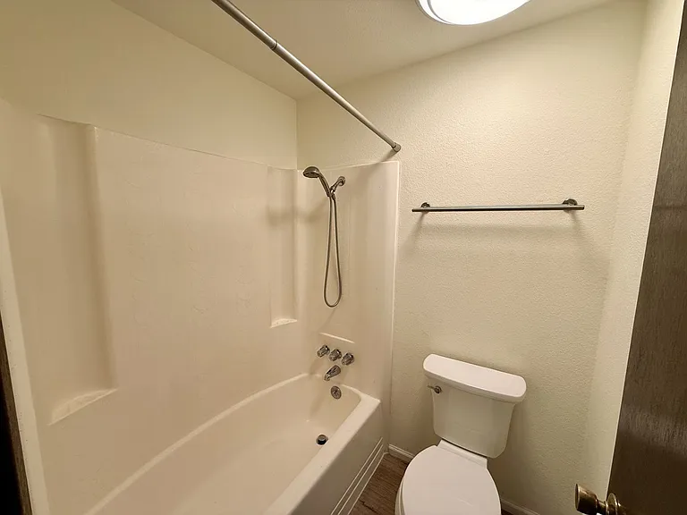 7501 Ruby Dr SW #I101 — Photo 11