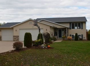 W13288 Golf View Dr, Osseo, WI 54758