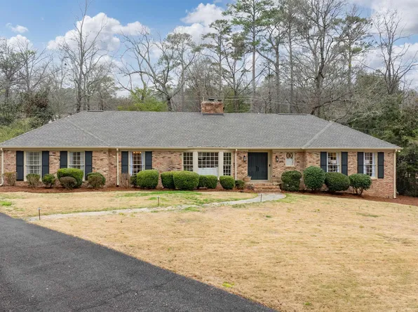 3758 Dunbarton Dr, Mountain Brook, AL 35223