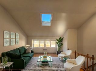41-43 Little Neck Pkwy #2, Little Neck, NY 11363