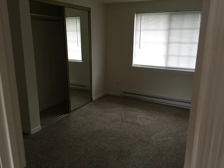 4350 SE Milwaukie Ave #4 — Photo 2