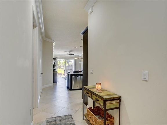 3rd image of 14982 Barletta Way