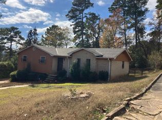 112 Hickory Cir, Fairfield, AL 35064