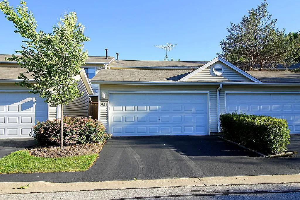 321 Dogwood Ter photo 1