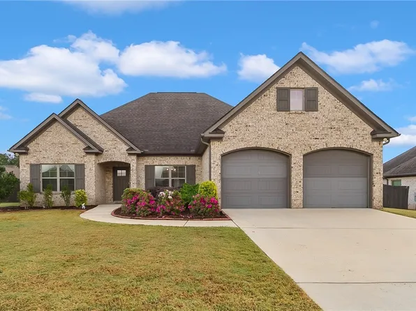 11220 Davis Pl, Northport, AL 35475