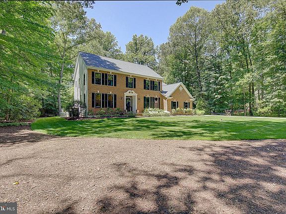5th image of 2322 Patuxent River Rd