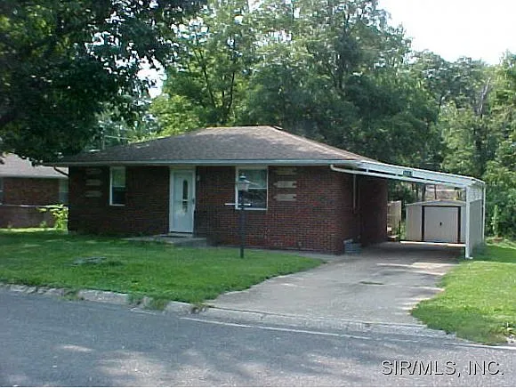 5604 Barbara Ct photo 1