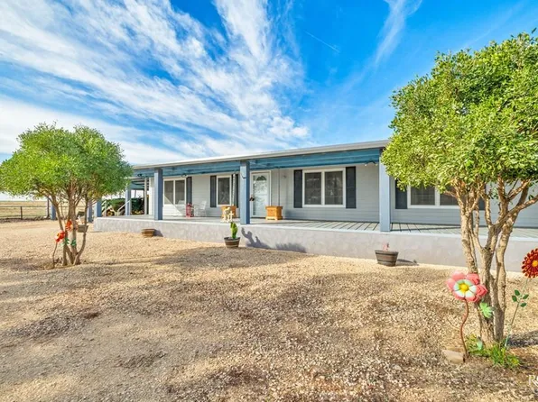 16300 Arrington Rd, Miles, TX 76861