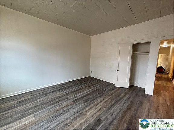 5th image of 222 S 15th St