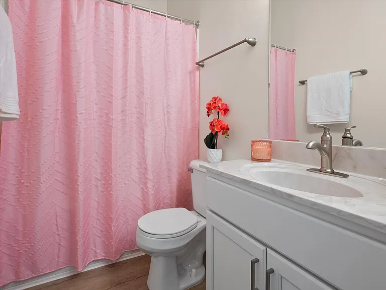 Marley Manor Luxury Apartment Homes — Photo 55