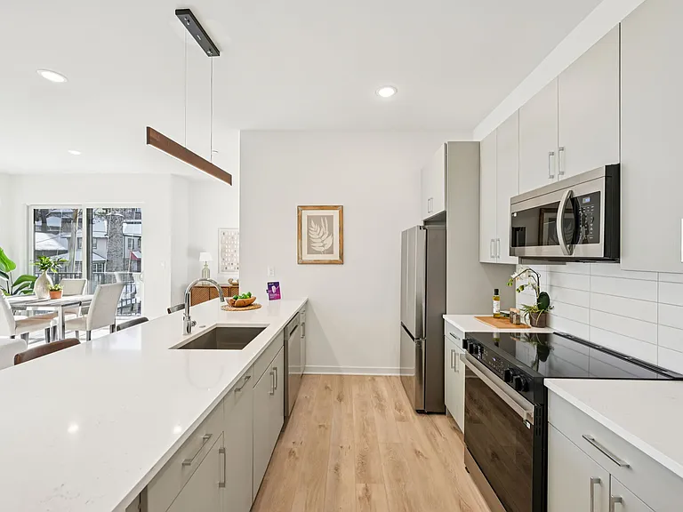 The Jordan Residences — Photo 10