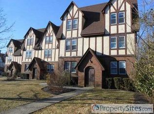 30 The Cres, Babylon, NY 11702