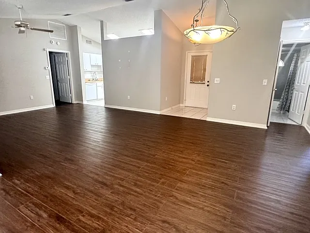 36817 Sandy Ln — Photo 9