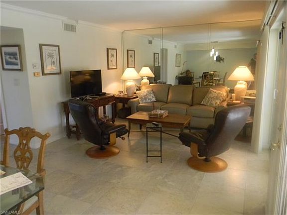5th image of 25720 Hickory Blvd APT 216
