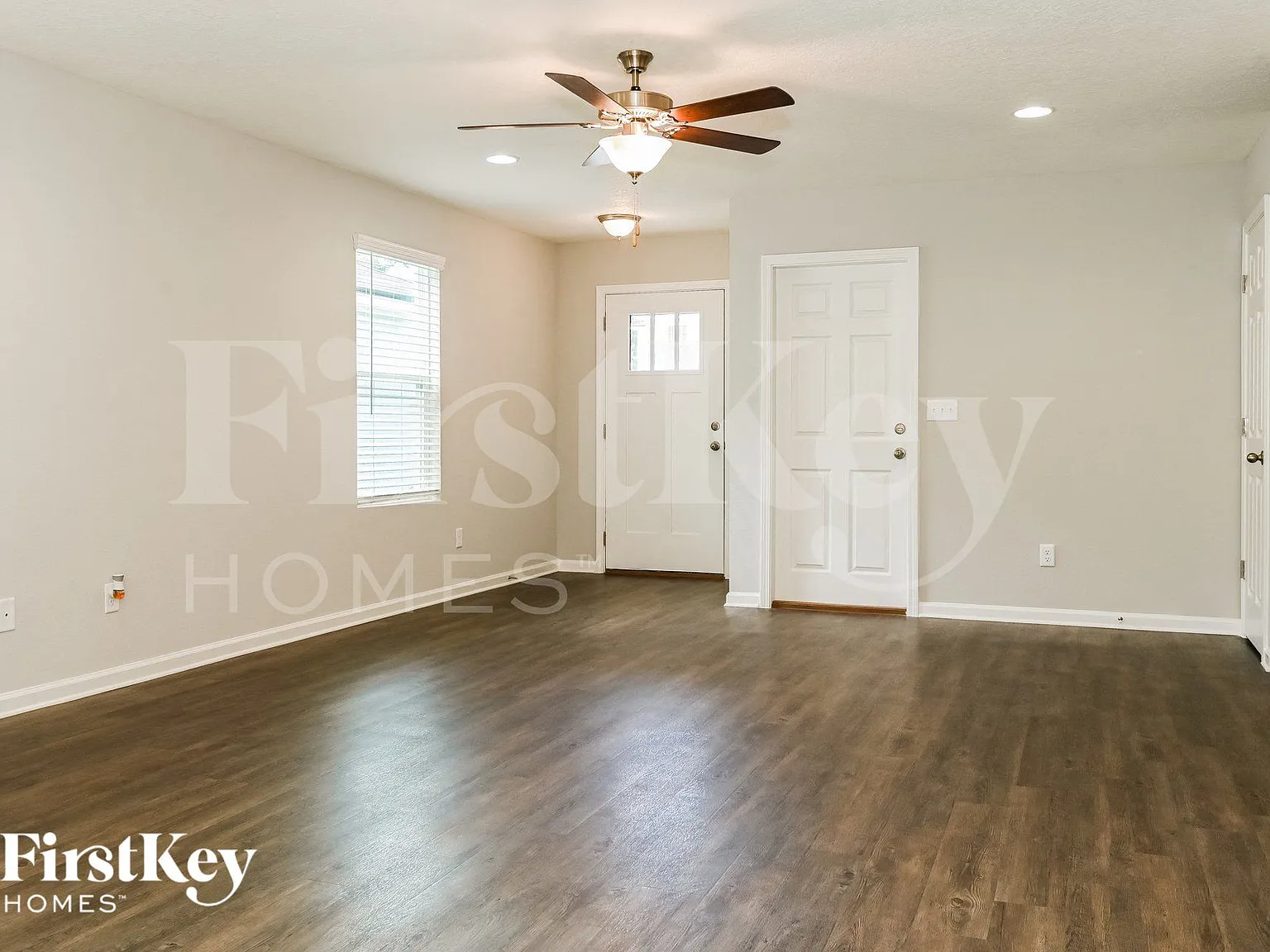 3 bed, 2.5 bath, 1459 sqft, $1,780 — Photo 3