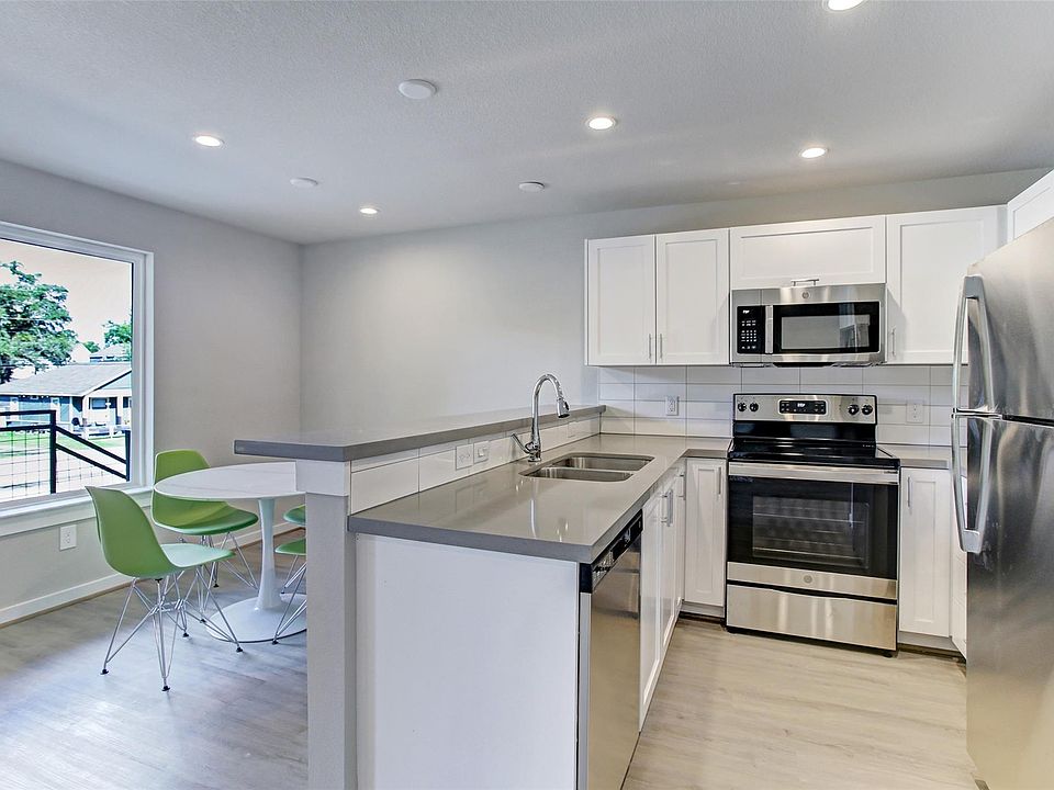 1st image of 645 E 11th 1/2 St APT 16