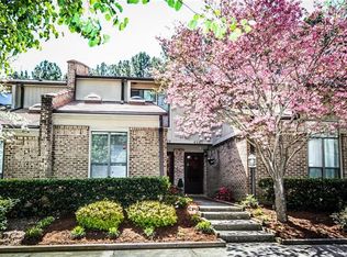 8079 Charter Oak Ln, Charlotte, NC