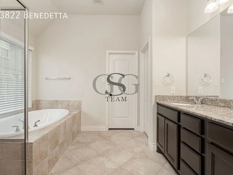 13822 Benedetta — Photo 14