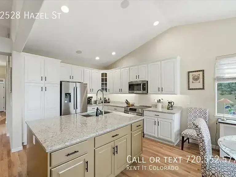 12528 Hazel St — Photo 12