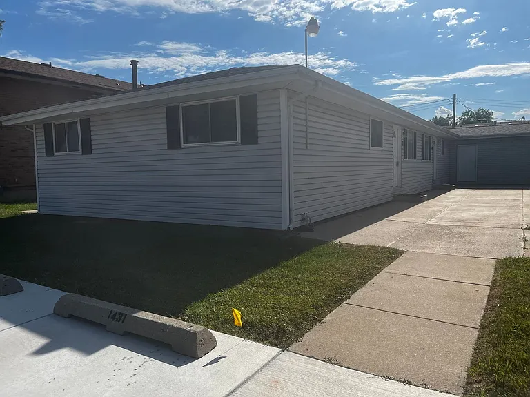 1433 Juliana Ct — Photo 4