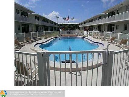 2nd image of 2100 NE 38th St APT 241