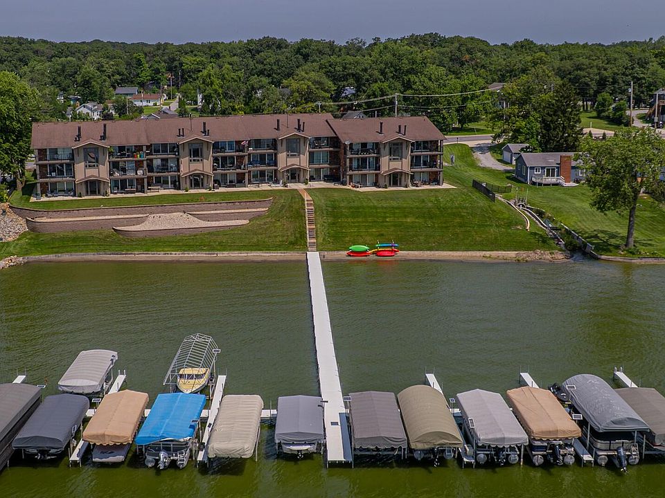 1st image of 8125 Lake Shore Dr APT 1