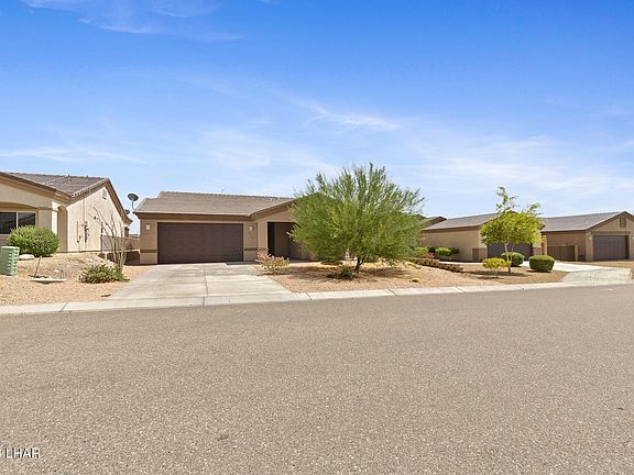 2nd image of 2740 Wilderness Ln
