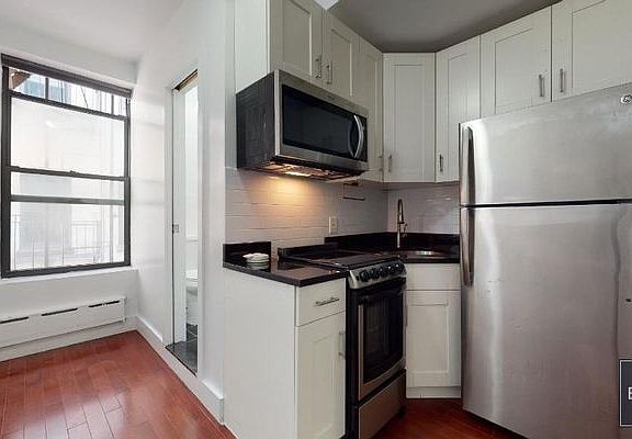 4th image of 787 9th Ave APT 2RS