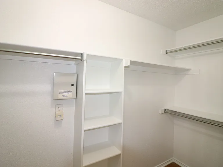 3711 Sycamore Ln — Photo 12
