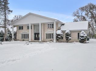 274 Timber View Dr, Oak Brook, IL 60523