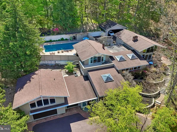 580 Camp Wawa Rd, Lederach, PA 19450