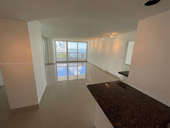 4th image of 1717 N Bayshore Dr #A-1935
