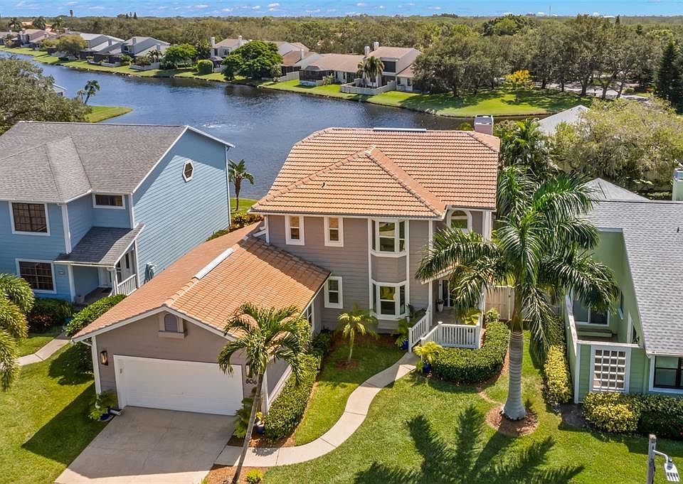 1st image of 806 GASPARILLA DRIVE NE