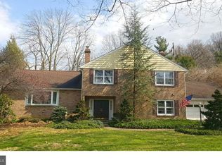 1626 Farr Rd, Wyomissing, PA 19610
