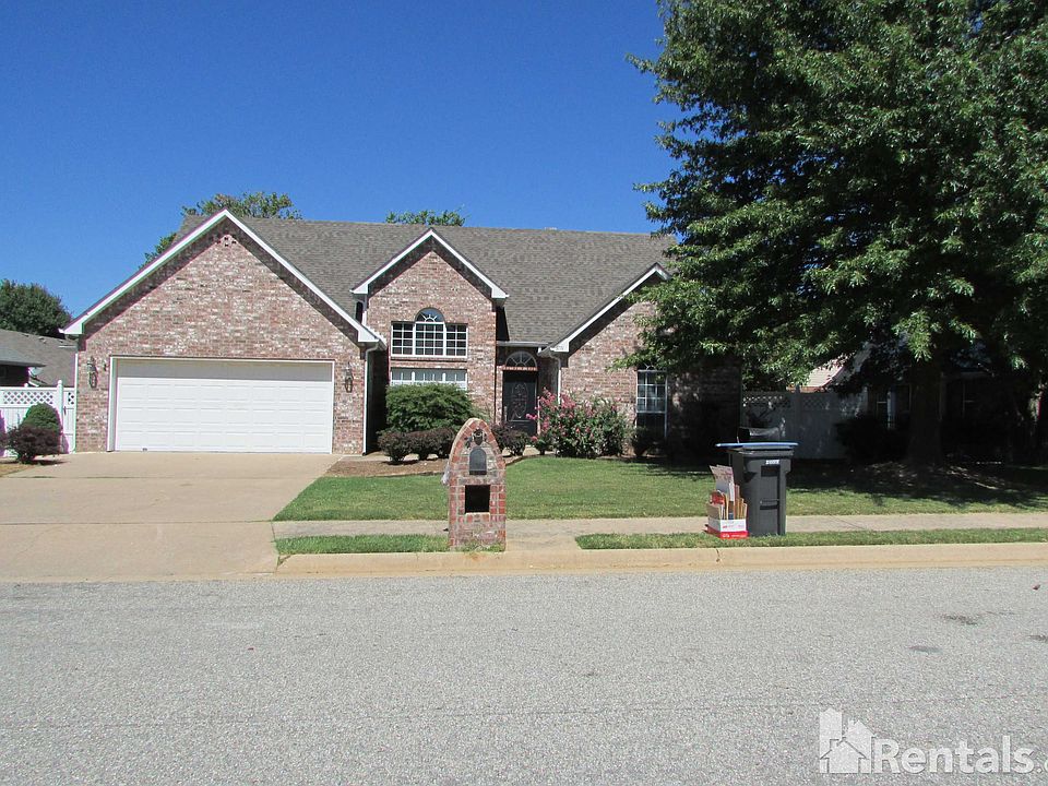 1st image of 3719 W Sunset Dr