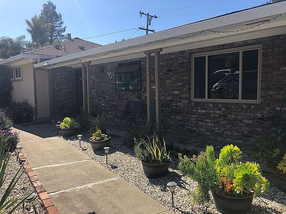 4th image of 80 Pine Hill Dr