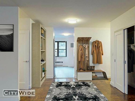 4th image of 400 E 89th St #3V