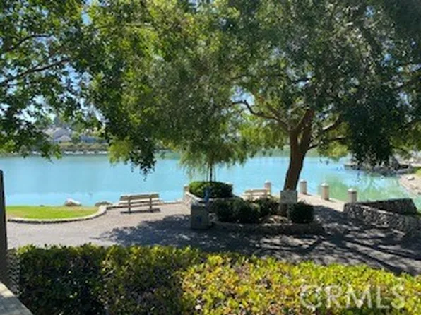 6 Lakeknoll, Irvine, CA 92604