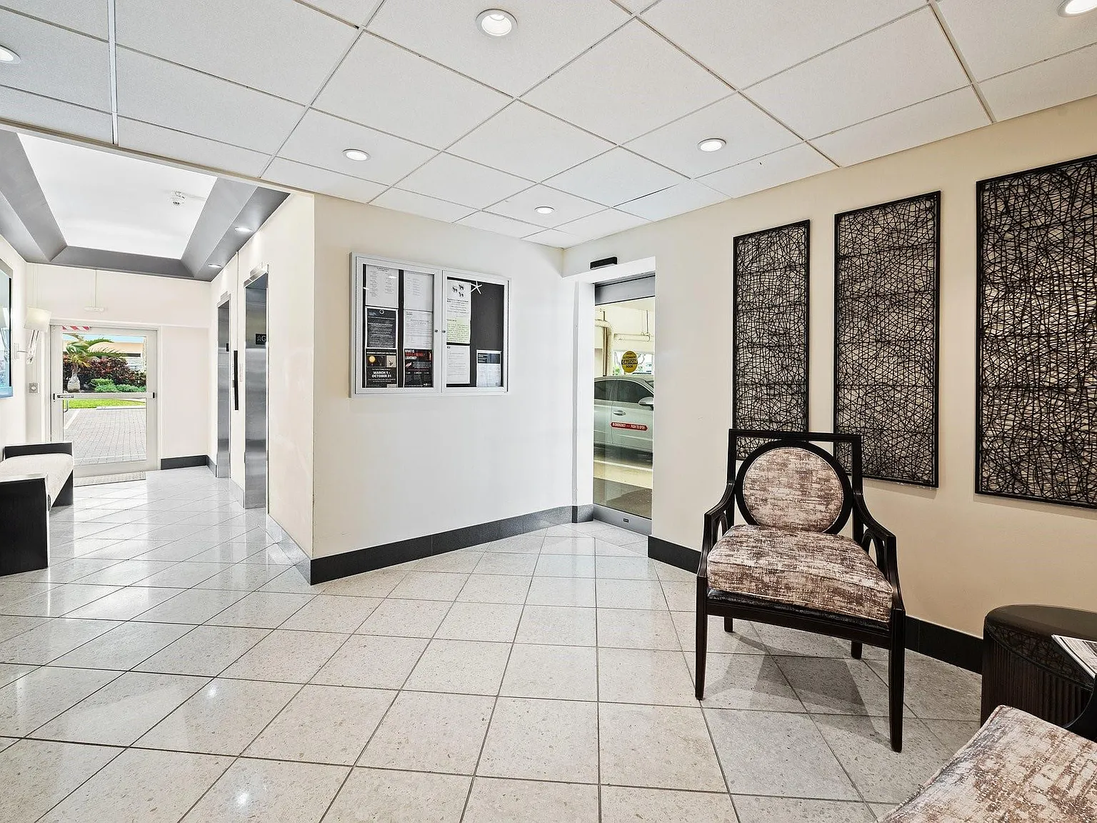 2 bed, 2.0 bath, 1000 sqft, $2,800 — Photo 3