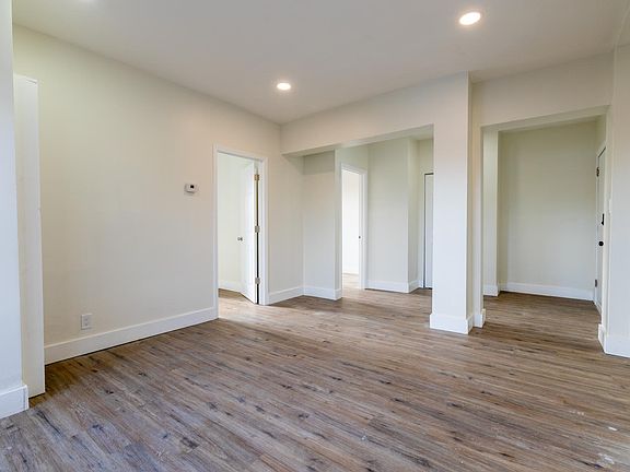 3rd image of 13468 Clifton Blvd APT 401