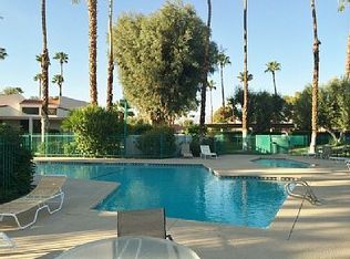 2556 N Whitewater Club Dr UNIT B, Palm Springs, CA 92262