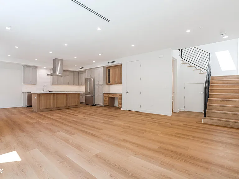 2821 Los Robles Rd — Photo 14